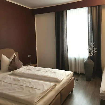 Parkhotel Und Boardingzimmer Hotel 3*